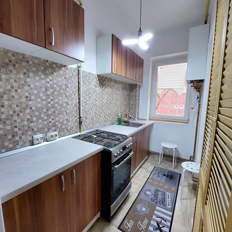 Garsoniera cu centrala, Bd Ferdinand intersectie Sos. Pantelimon, Obor